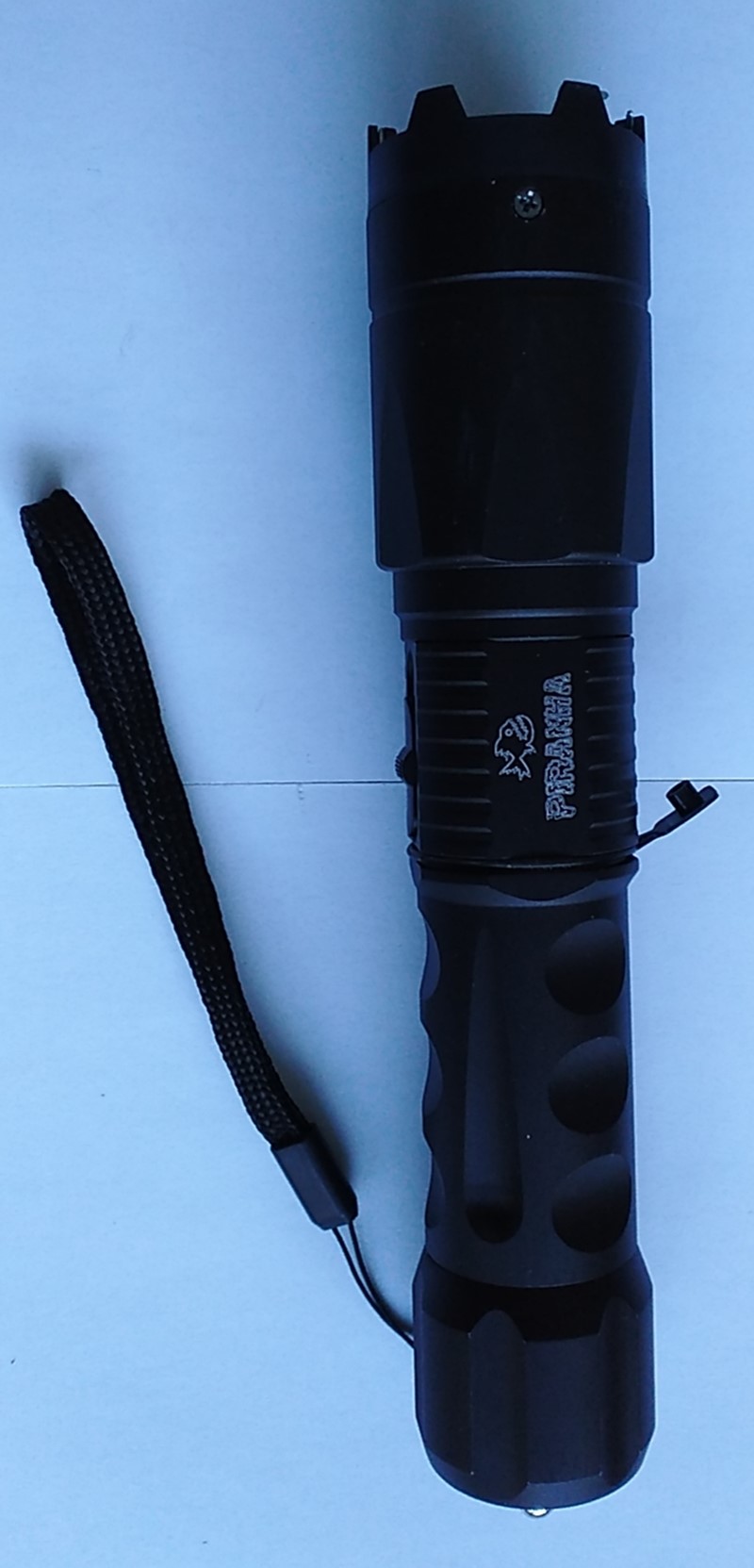黑鹰X3型高压防身电击棒